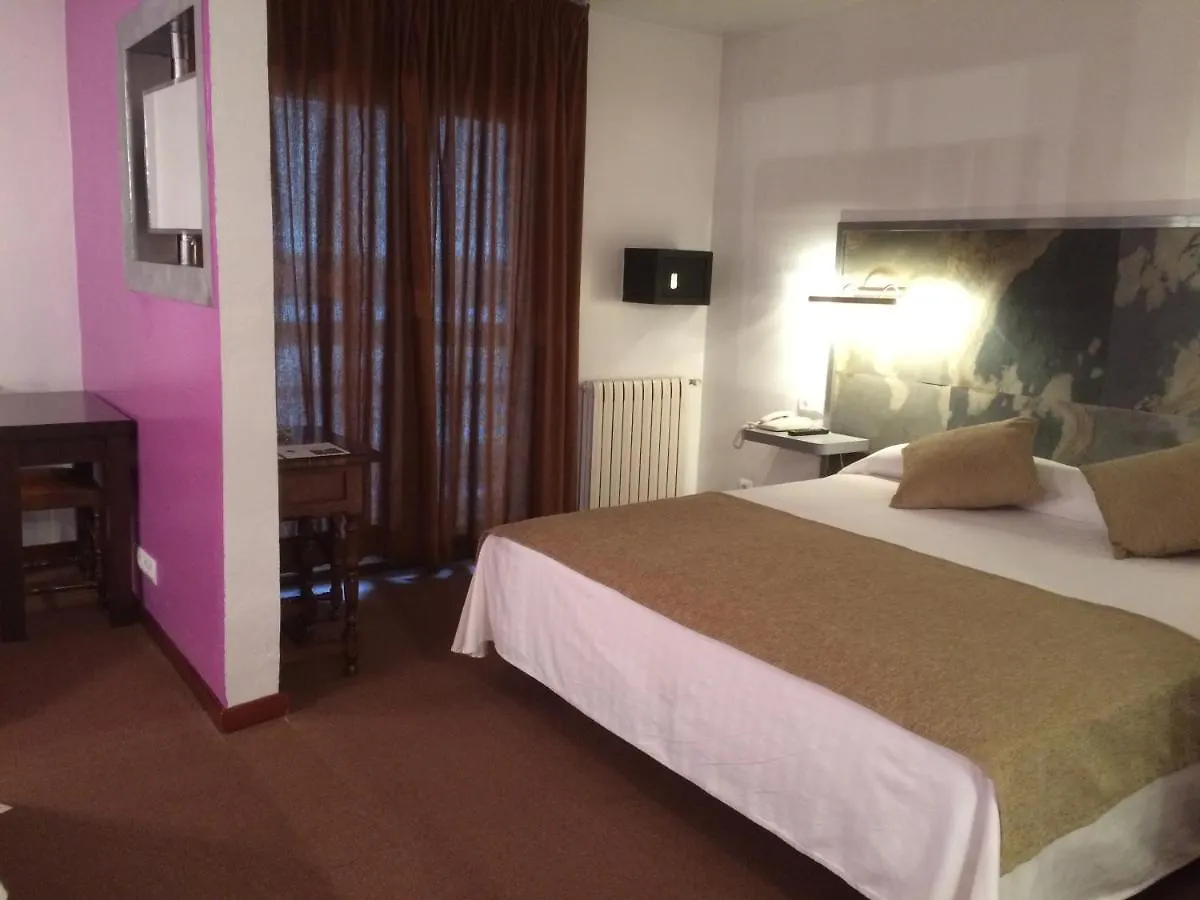 Hotel Folch Sant Julia de Loria