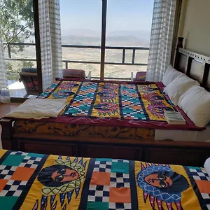 Hotel Twelve - ***