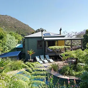 Guest house Hideaway ****