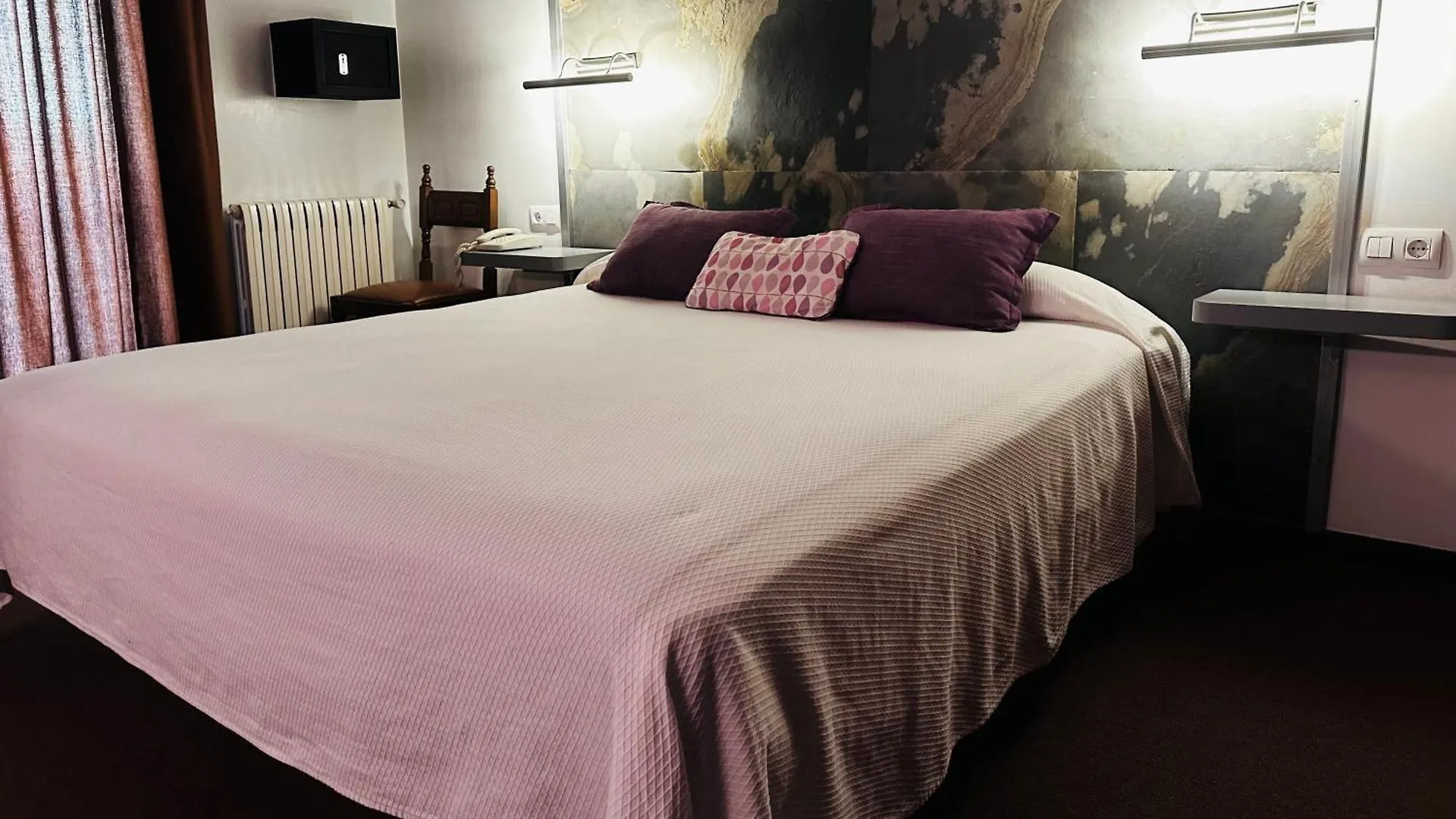 Hotel Folch Sant Julia de Loria